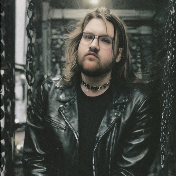 Meet your Posher, Jonathan - Picture 1 of 1